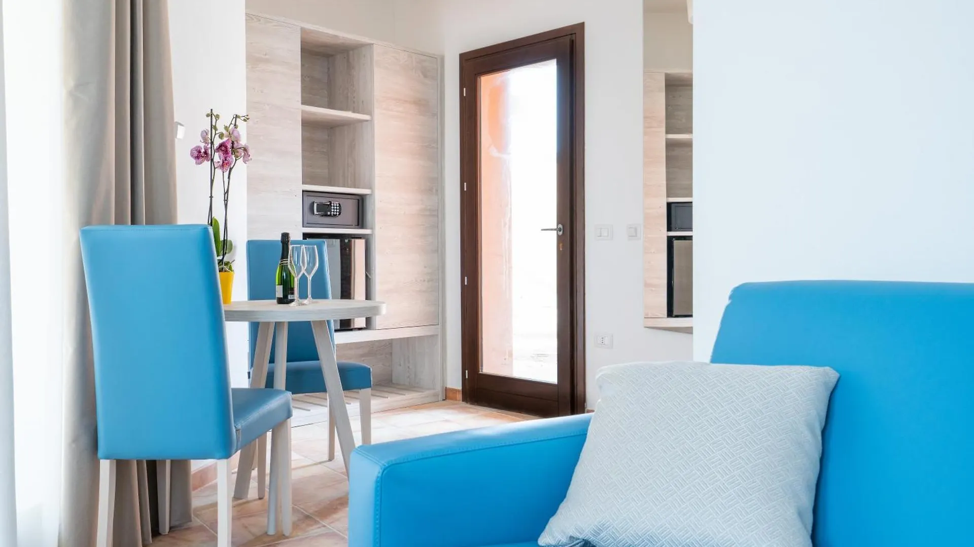 **** Hotell Red Sun Village Isola Rossa Italien